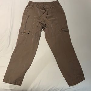 Green cargo pants